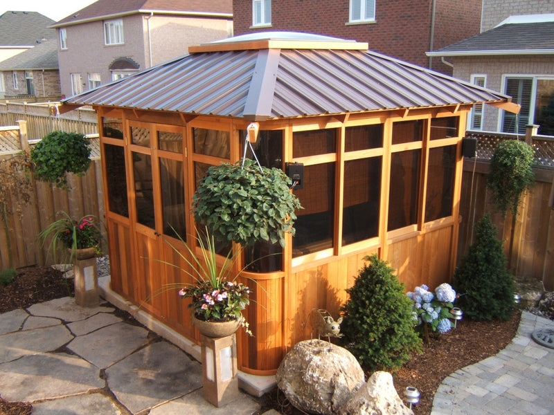 Cedar hot tub enclosure installation
