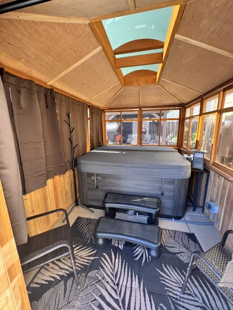 Cedar hot tub enclosure installation